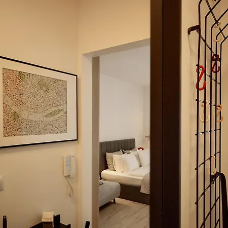 Zene Vinyl Record Player&projector Budapest